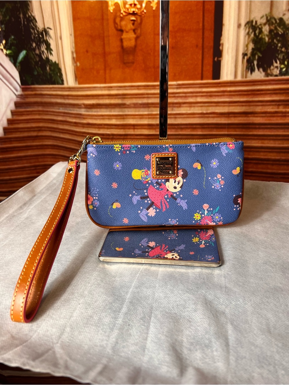 Dooney & Bourke 2021 Epcot Minnie Mouse International Flower & Garden Wristlet